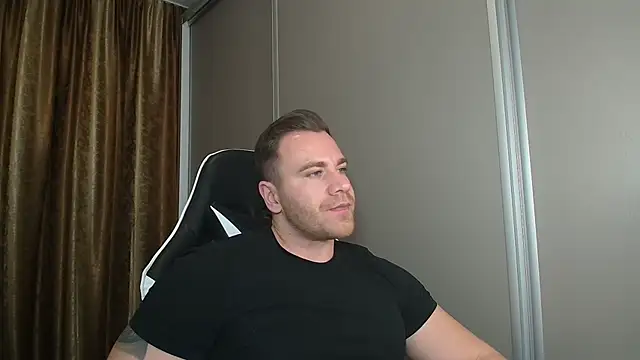 Thori92 online show from 12-13-25, 08:04