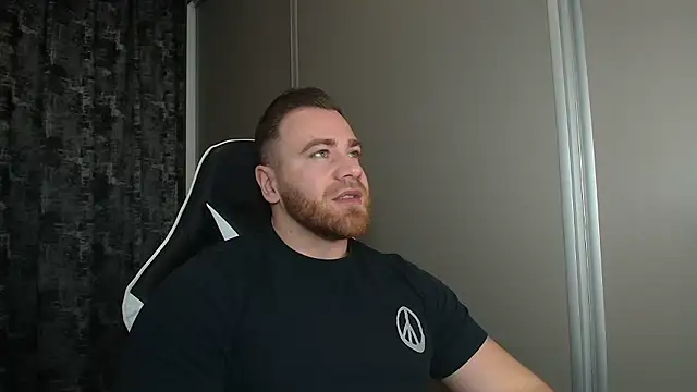 Thori92 online show from 01-18-26, 03:37