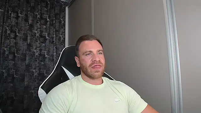 Snapshot of Thori92 chatting on 07-15-26, 06:15 Thori92 online show from 07-15-26, 06:15