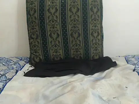 jeancarloscum12 online show from 11-10-25, 09:31