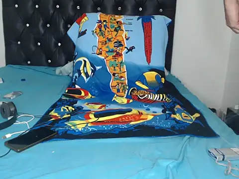 jeancarloscum12 online show from 05-17-26, 08:31