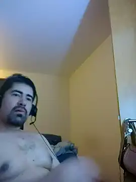 Snapshot of VonDoomdelToro chatting on 02-11-25, 08:26 VonDoomdelToro online show from 02-11-25, 08:26