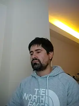 Snapshot of VonDoomdelToro chatting on 01-06-25, 04:26 VonDoomdelToro online show from 01-06-25, 04:26