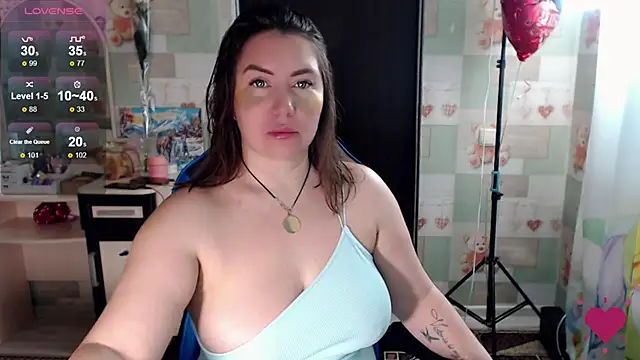 Korolek12 online show from 11-18-25, 04:49