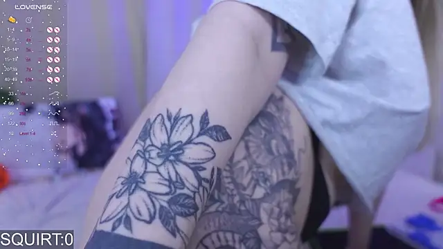  aleksa  online show from 10-04-25, 04:41