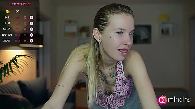 melanielwithu online show from 10-20-25, 11:00