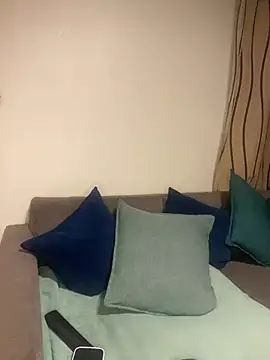 PETITE NAOMI online show from 02-18-25, 06:37