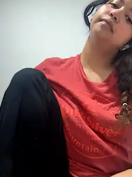 Peach Girll online show from 06-03-26, 12:11