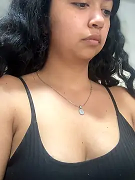 Peach Girll online show from 06-16-26, 06:30