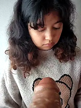 Peach Girll online show from 02-26-25, 05:10