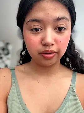 Peach Girll online show from 05-15-26, 03:10