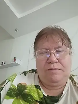 Snapshot of Mirra_Key chatting on 02-12-26, 01:55 Mirra Key online show from 02-12-26, 01:55