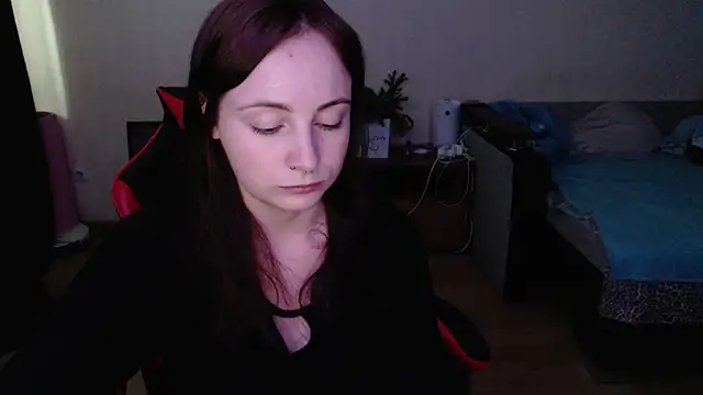 Laralianna online show from 06-18-26, 09:36