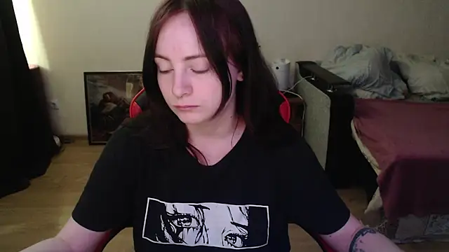 Laralianna online show from 05-20-26, 11:40