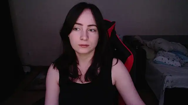 Laralianna online show from 11-13-25, 02:59