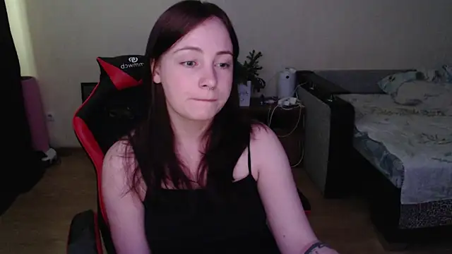 Laralianna online show from 06-17-26, 07:41
