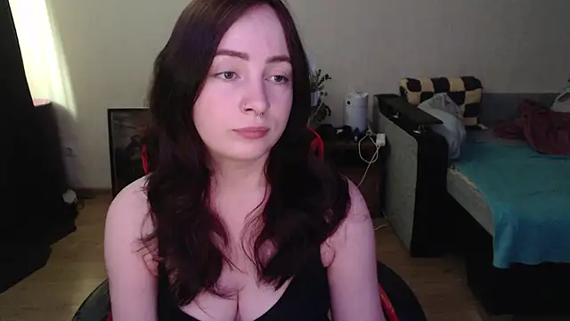 Laralianna online show from 05-24-26, 10:15