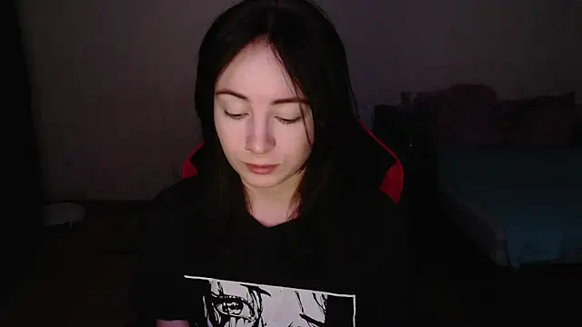 Laralianna online show from 11-20-25, 02:23