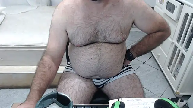 MysterBearMG online show from 02-06-26, 10:39