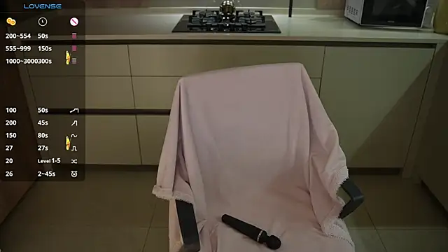 Snapshot of Vassiilisa chatting on 02-17-25, 03:33 Vassiilisa online show from 02-17-25, 03:33