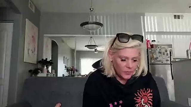 Lexi Shocker online show from 03-04-26, 09:22