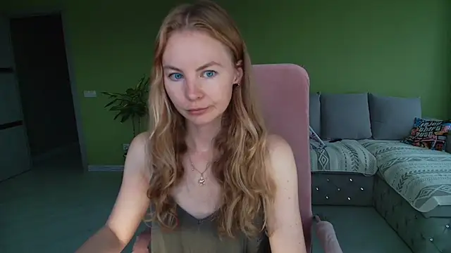 Cuddle Cat online show from 07-08-26, 05:08
