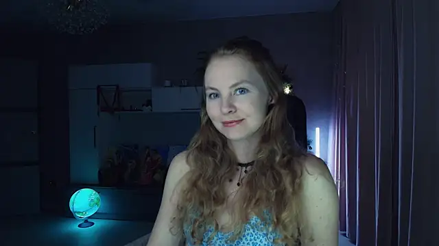 Cuddle Cat online show from 12-17-25, 01:49