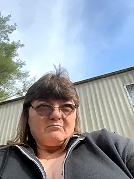 Snapshot of crazykat38 chatting on 11-08-25, 05:27 crazykat38 online show from 11-08-25, 05:27