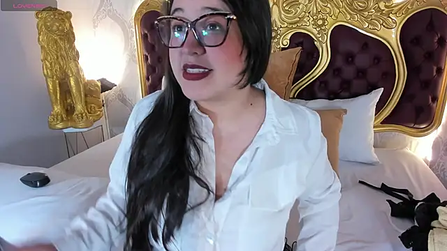 Dulce 26  online show from 11-21-25, 10:31