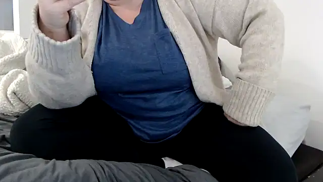 sweeti Em online show from 02-08-26, 06:05