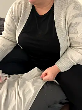 sweeti Em online show from 01-07-26, 04:12