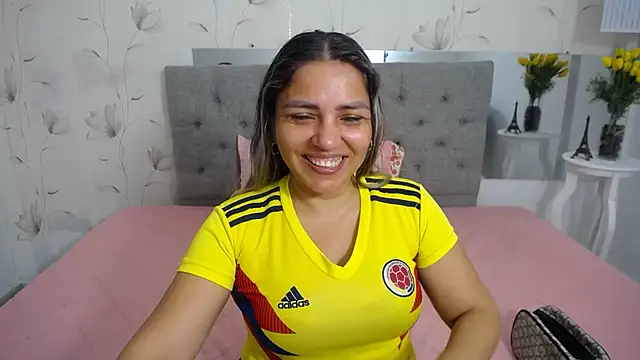 Snapshot of cum_bigass chatting on 06-23-26, 12:47 cum bigass online show from 06-23-26, 12:47