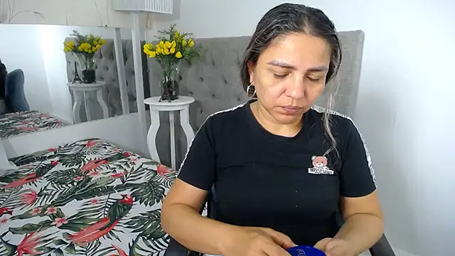 Snapshot of cum_bigass chatting on 07-15-26, 12:12 cum bigass online show from 07-15-26, 12:12