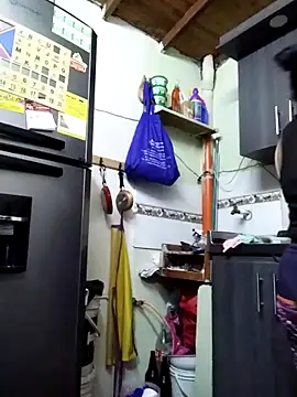 Snapshot of Monseratte21 chatting on 02-05-25, 11:28 Monseratte21 online show from 02-05-25, 11:28