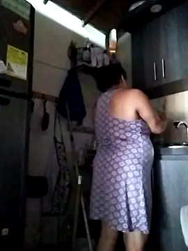 Snapshot of Monseratte21 chatting on 02-26-25, 01:22 Monseratte21 online show from 02-26-25, 01:22