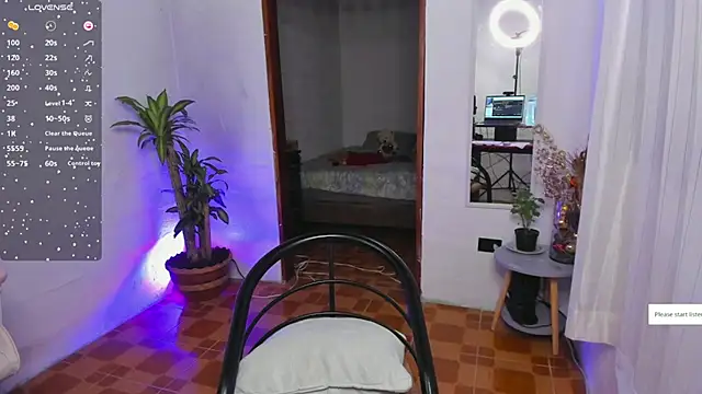 Snapshot of KiaMiller chatting on 02-18-25, 08:14 KiaMiller online show from 02-18-25, 08:14