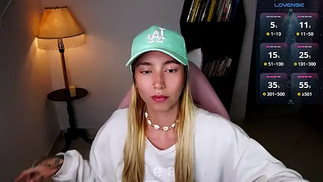 Saucy Jenn online show from 01-09-26, 02:40