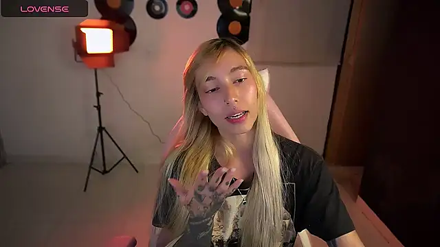 Saucy Jenn online show from 03-29-26, 02:57