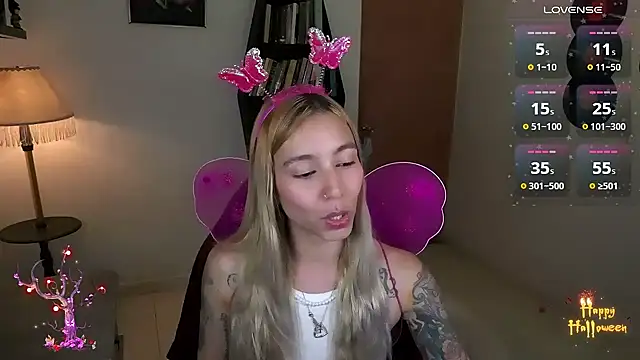 Saucy Jenn online show from 11-01-25, 03:35