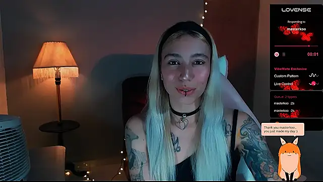 Snapshot of Saucy_Jenn chatting on 01-18-25, 02:14 Saucy Jenn online show from 01-18-25, 02:14