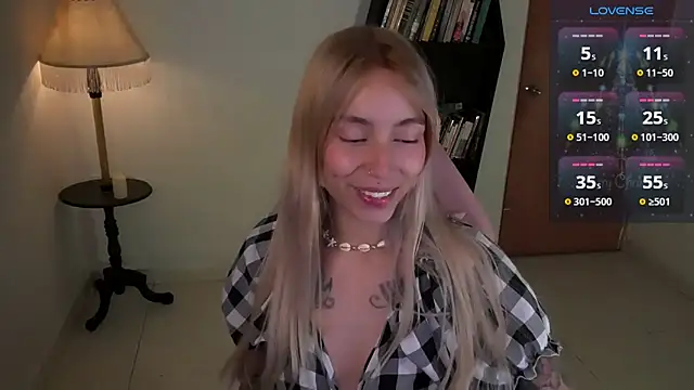 Saucy Jenn online show from 01-17-26, 02:37