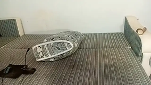 LuxMelys online show from 03-17-26, 04:10