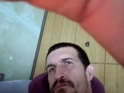 Snapshot of Nate8745 chatting on 09-12-25, 02:28 Nate8745 online show from 09-12-25, 02:28