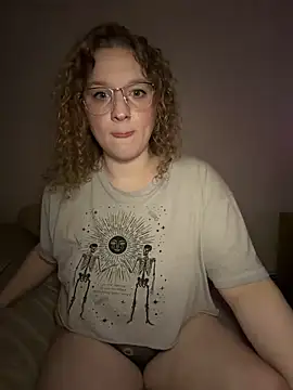 Snapshot of EmmieRae chatting on 03-20-26, 03:18 EmmieRae online show from 03-20-26, 03:18