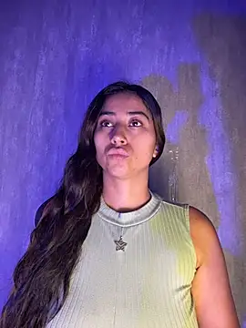 Valentinne z online show from 02-24-26, 10:49