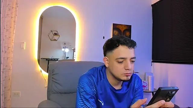 Snapshot of alejandro_calderon1 chatting on 03-01-26, 04:01 alejandro calderon1 online show from 03-01-26, 04:01