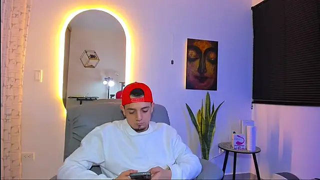 Snapshot of alejandro_calderon1 chatting on 02-28-26, 06:24 alejandro calderon1 online show from 02-28-26, 06:24