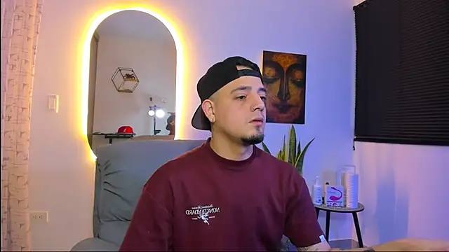 Snapshot of alejandro_calderon1 chatting on 02-04-26, 10:16 alejandro calderon1 online show from 02-04-26, 10:16