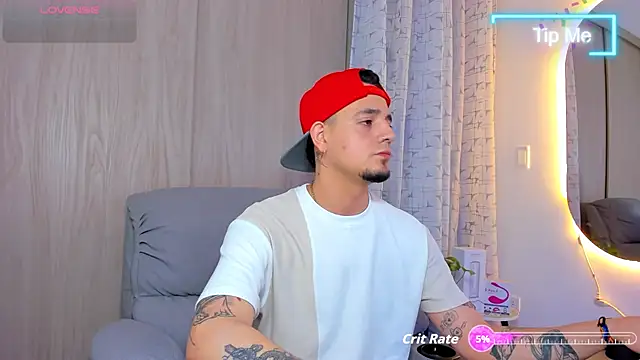 Snapshot of alejandro_calderon1 chatting on 10-06-25, 06:14 alejandro calderon1 online show from 10-06-25, 06:14