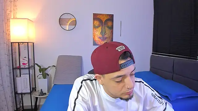 Snapshot of alejandro_calderon1 chatting on 06-04-26, 03:55 alejandro calderon1 online show from 06-04-26, 03:55